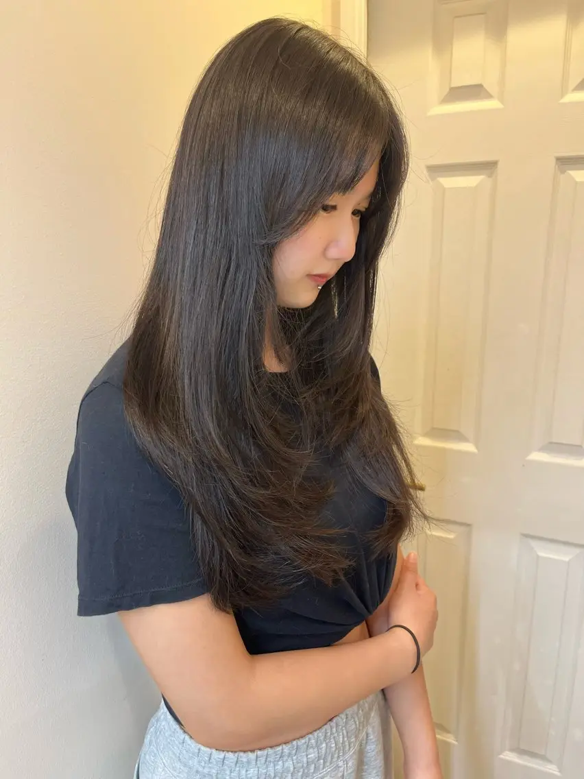 ロング yuka/ロング/ レイヤーカットモデルのヘアスタイル