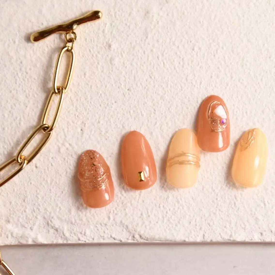 ネイル ジェルネイル ミラーネイル ニュアンスネイル オフィスネイル ショートネイル kiu nailsalonのネイルデザイン