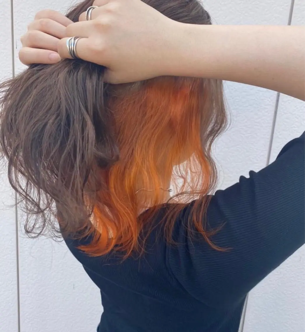 ミディアム カラー インナーカラー 渡辺 リオのヘアスタイル