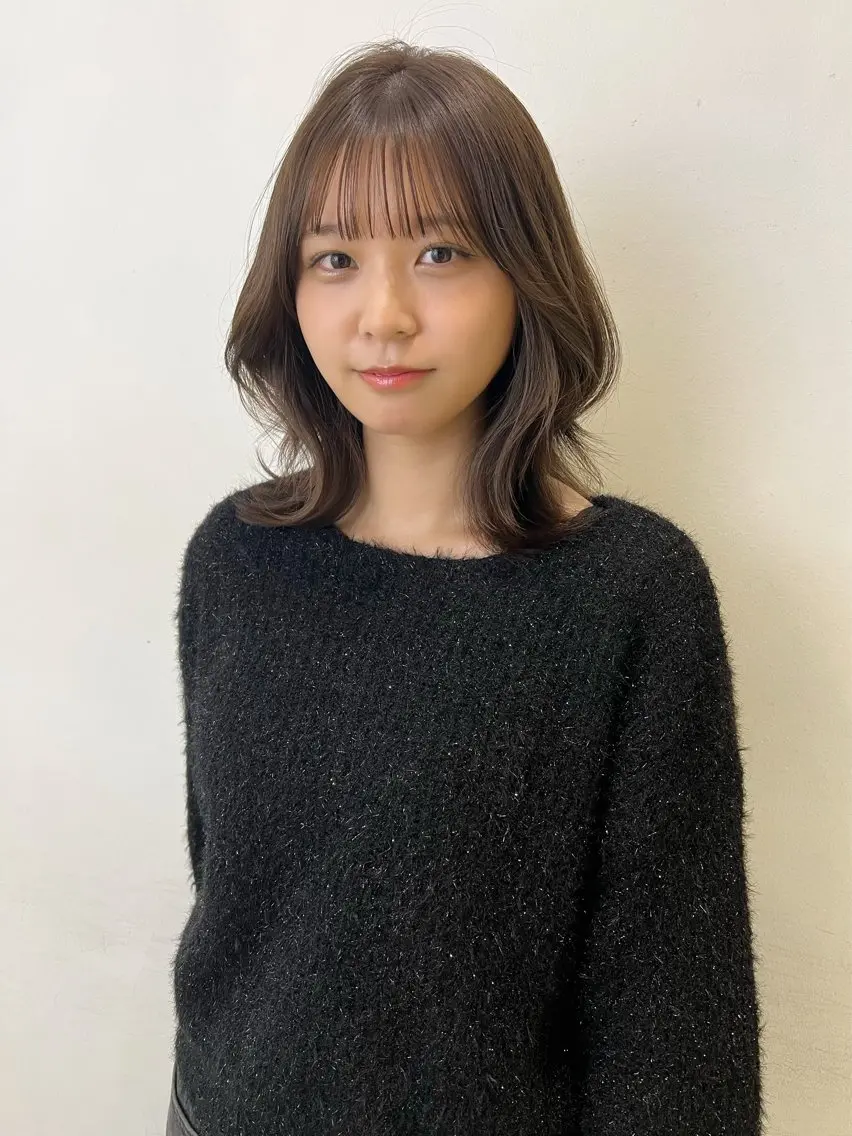 ミディアム 'AXIS 栄 Konomiのヘアスタイル