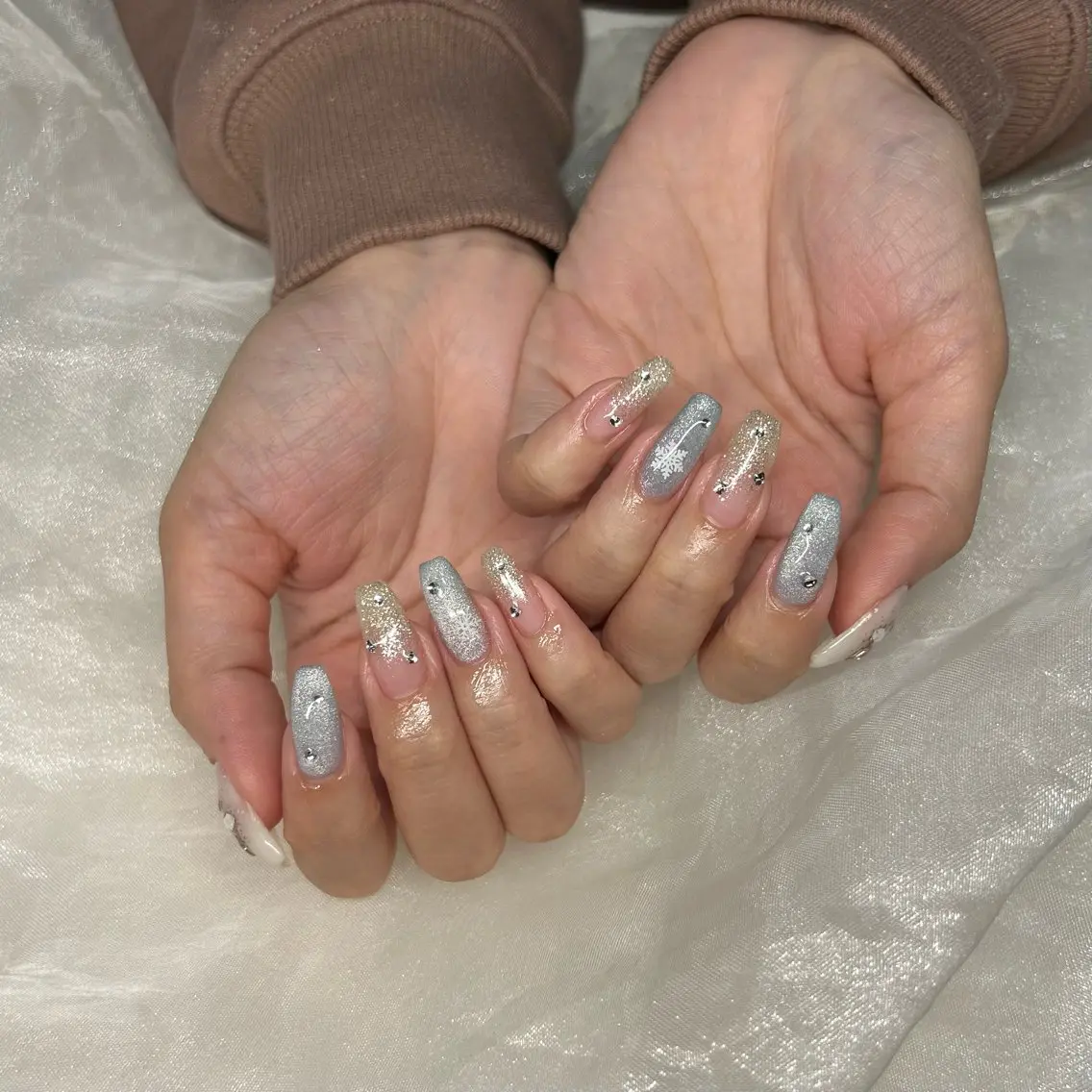 ミディアム ハンドネイル 美フォルムスカルプ✨ RENAのネイルデザイン
