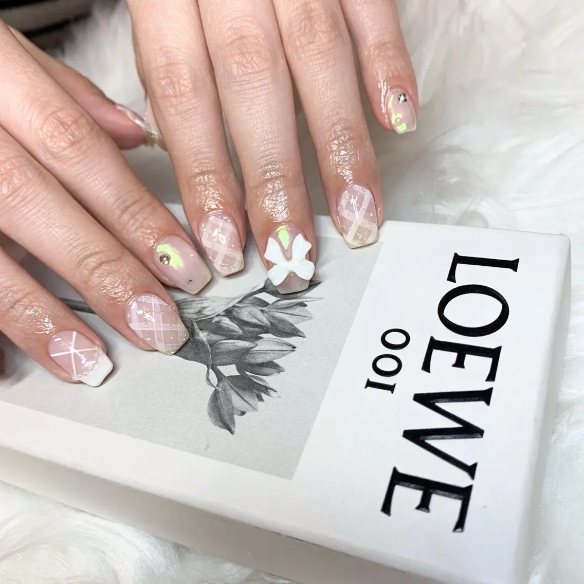 ネイル リボン ハンドネイル La neige* yuki 🐩🌙のネイルデザイン