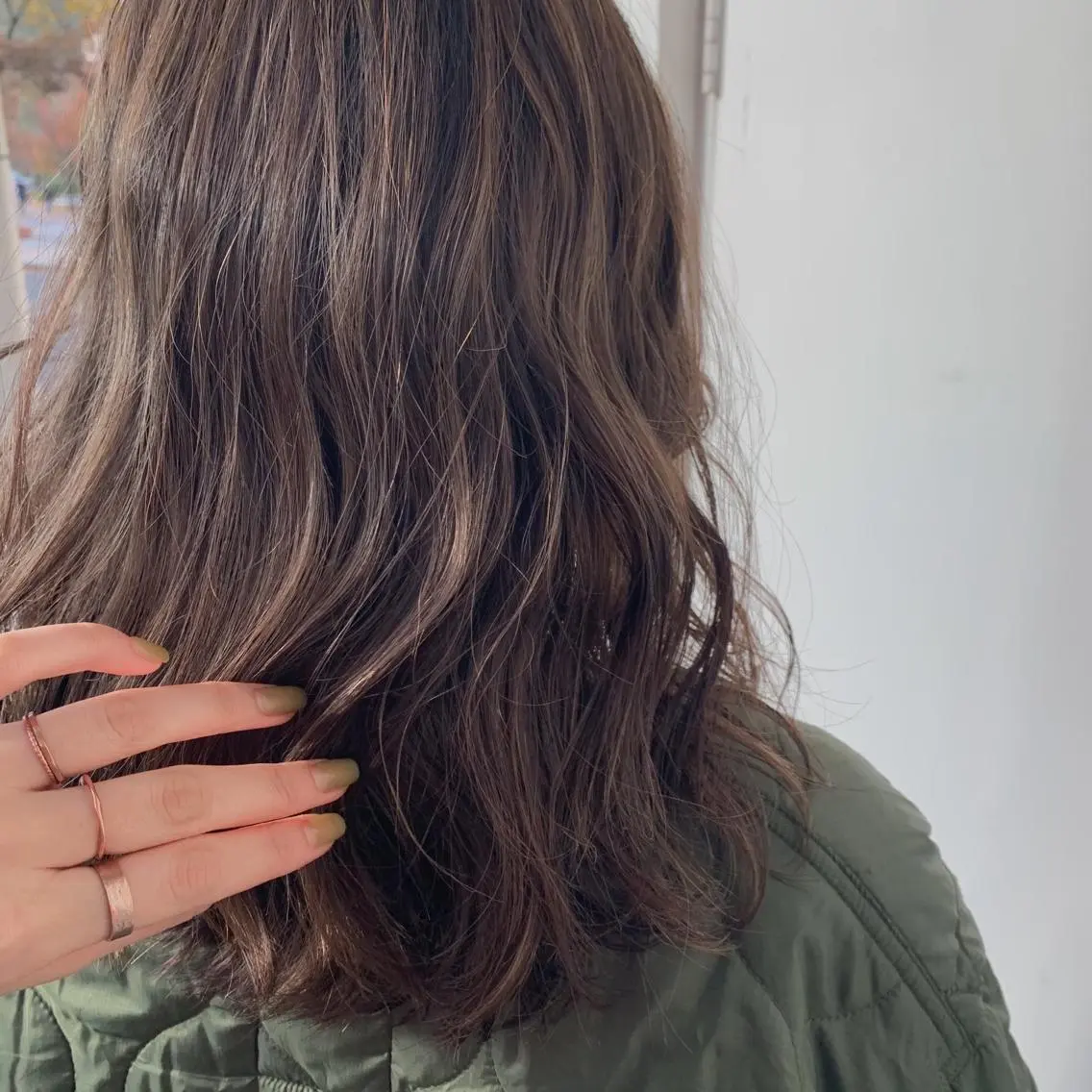 ミディアム カラー ベージュカラー ハイライトカラー ハイライト ヘアカラー m ā l o.🌷 サカモトマイコのヘアスタイル