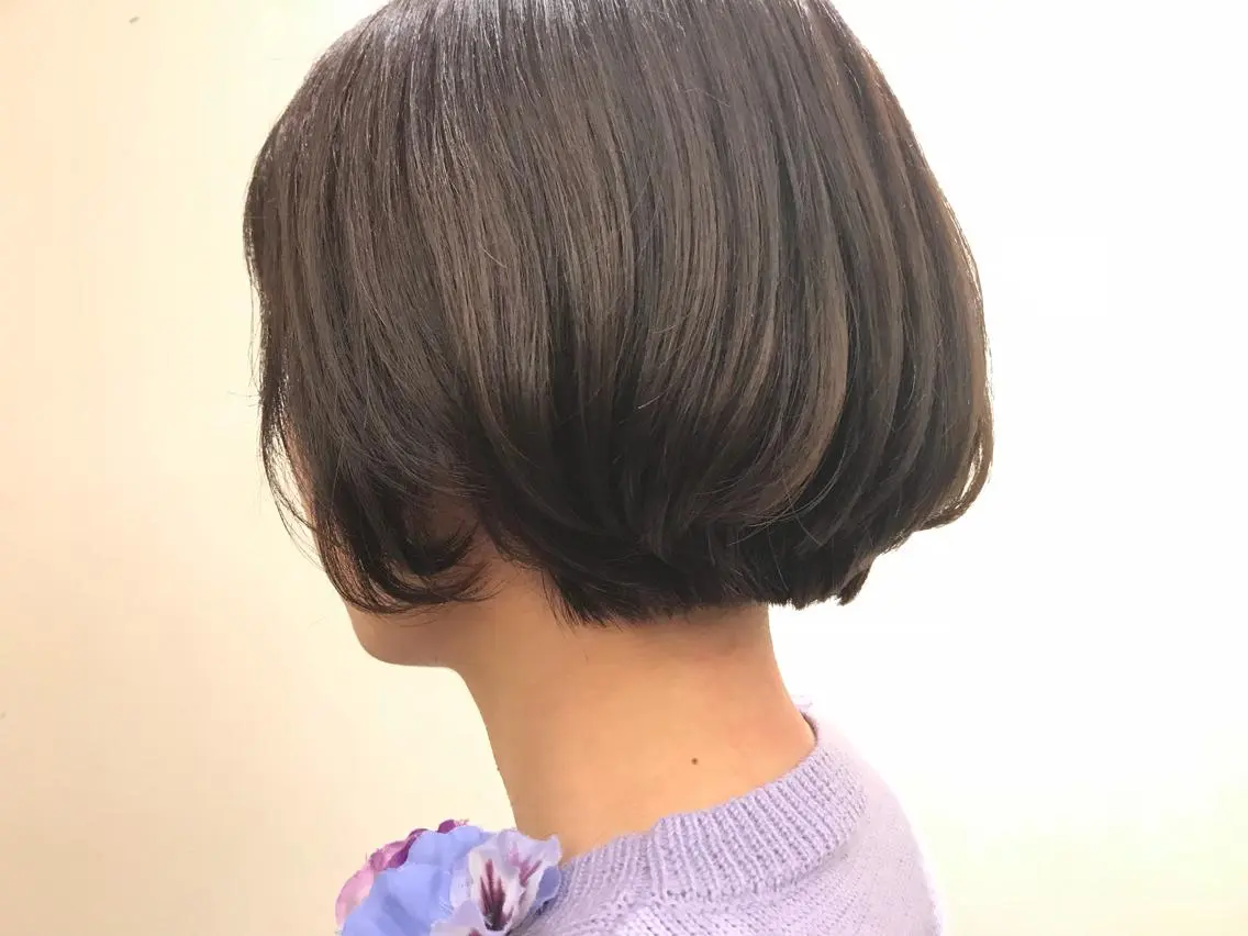 ショート カラー パープルカラー 池田 寿子のヘアスタイル