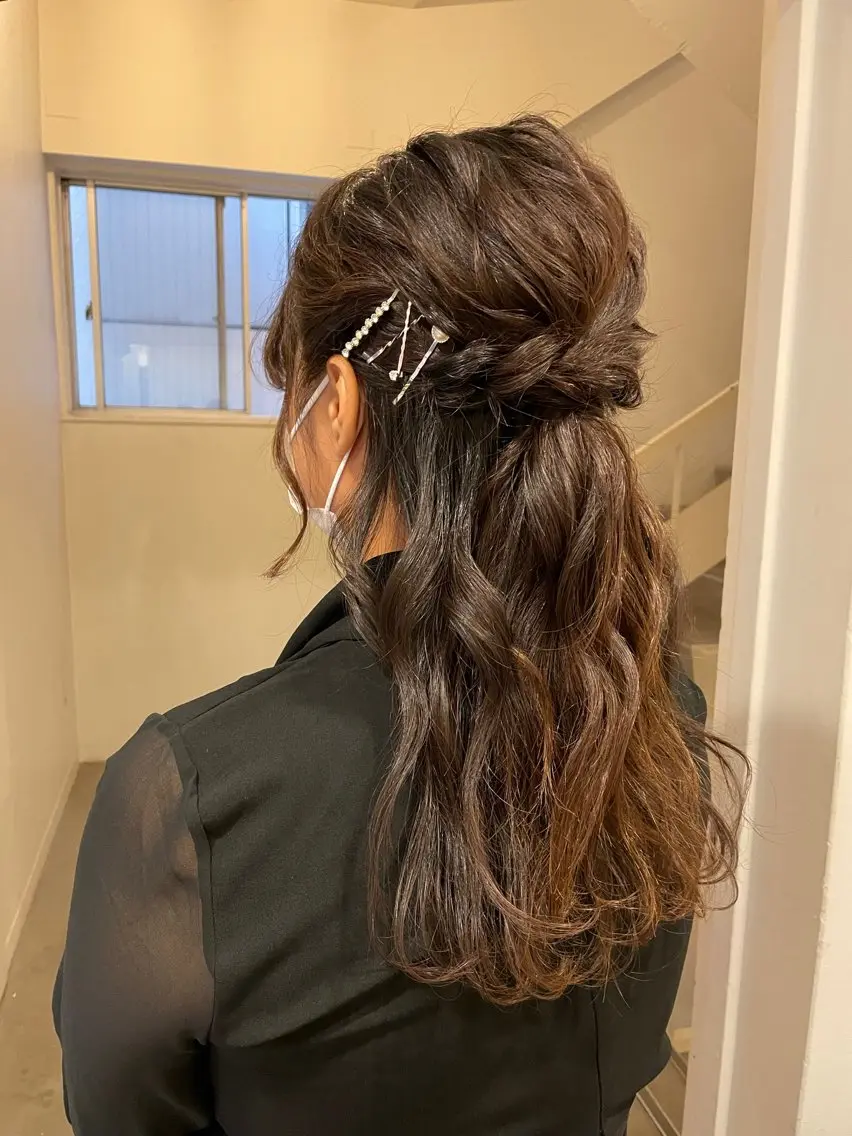 ロング ヘアアレンジ ハーフアップ 結婚式・ブライダル 韓国風ヘア ヘアセット 谷川 未来のヘアスタイル