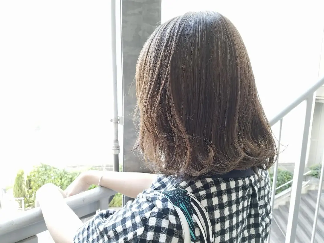 ミディアム カラー アッシュ アッシュブラウン ブラウンカラー imai（イマイ） /ボブ/パーマのヘアスタイル