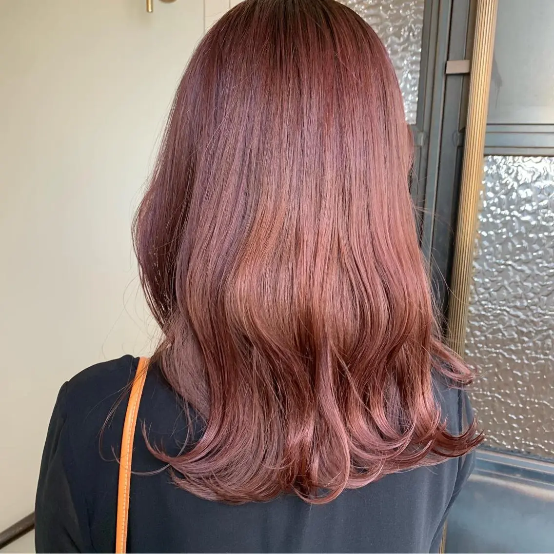 セミロング カラー カット ヘアカラー トリートメント 本間 結衣のヘアスタイル