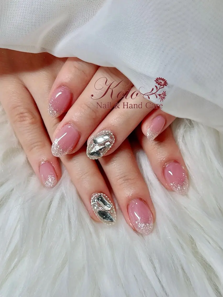 ネイル 長さ出し ジェルネイル 持ち込み ニュアンスネイル 赤色 ハンドネイル Nail Salon KOTOのネイルデザイン