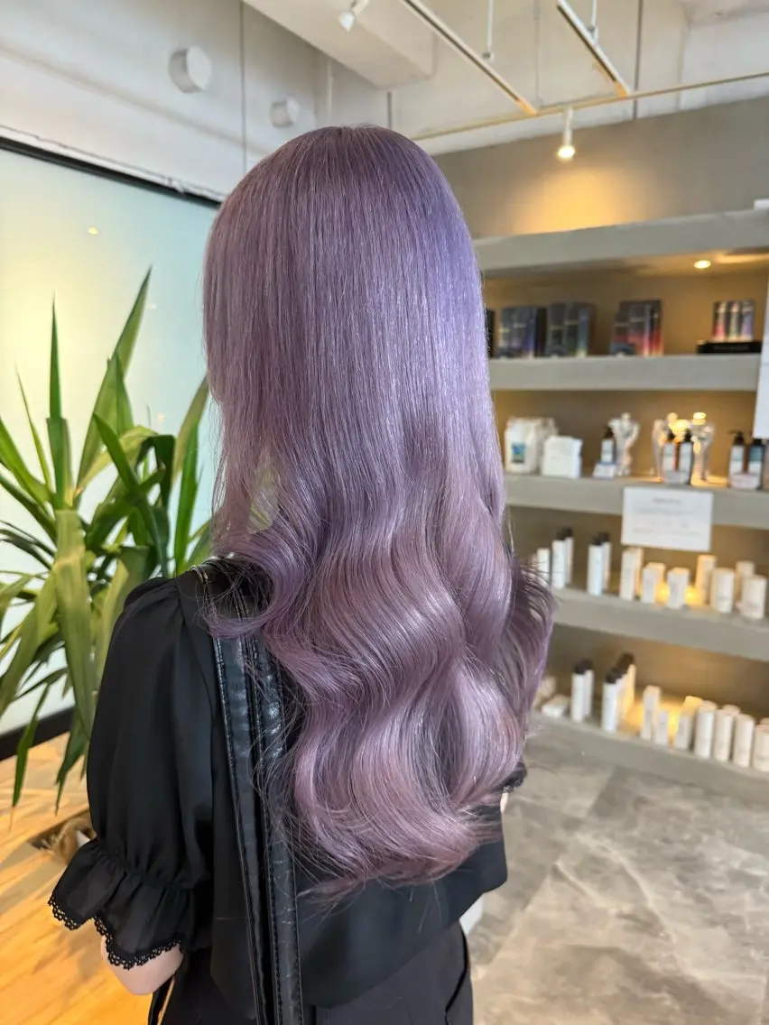 カラー ラベンダーカラー ヘアカラー ハイトーンカラー🩵 指名多数💗横山聖奈のヘアスタイル