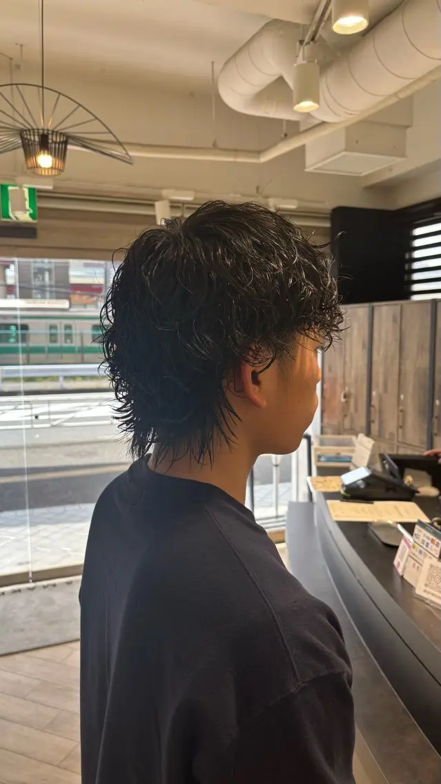 パーマ メンズ EARTH三ツ境 舞夏のヘアスタイル