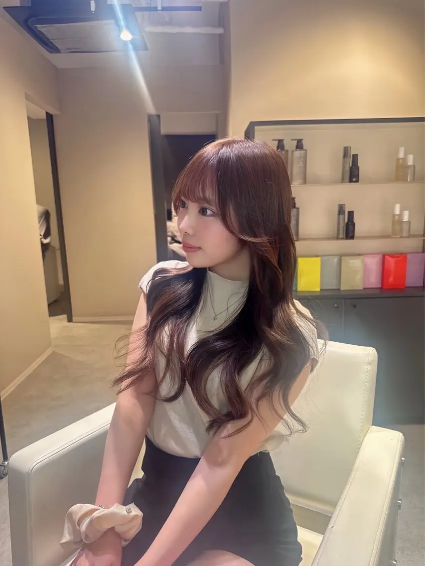 ロング 柿田人和／韓国 ／ワンホンヘアのヘアスタイル