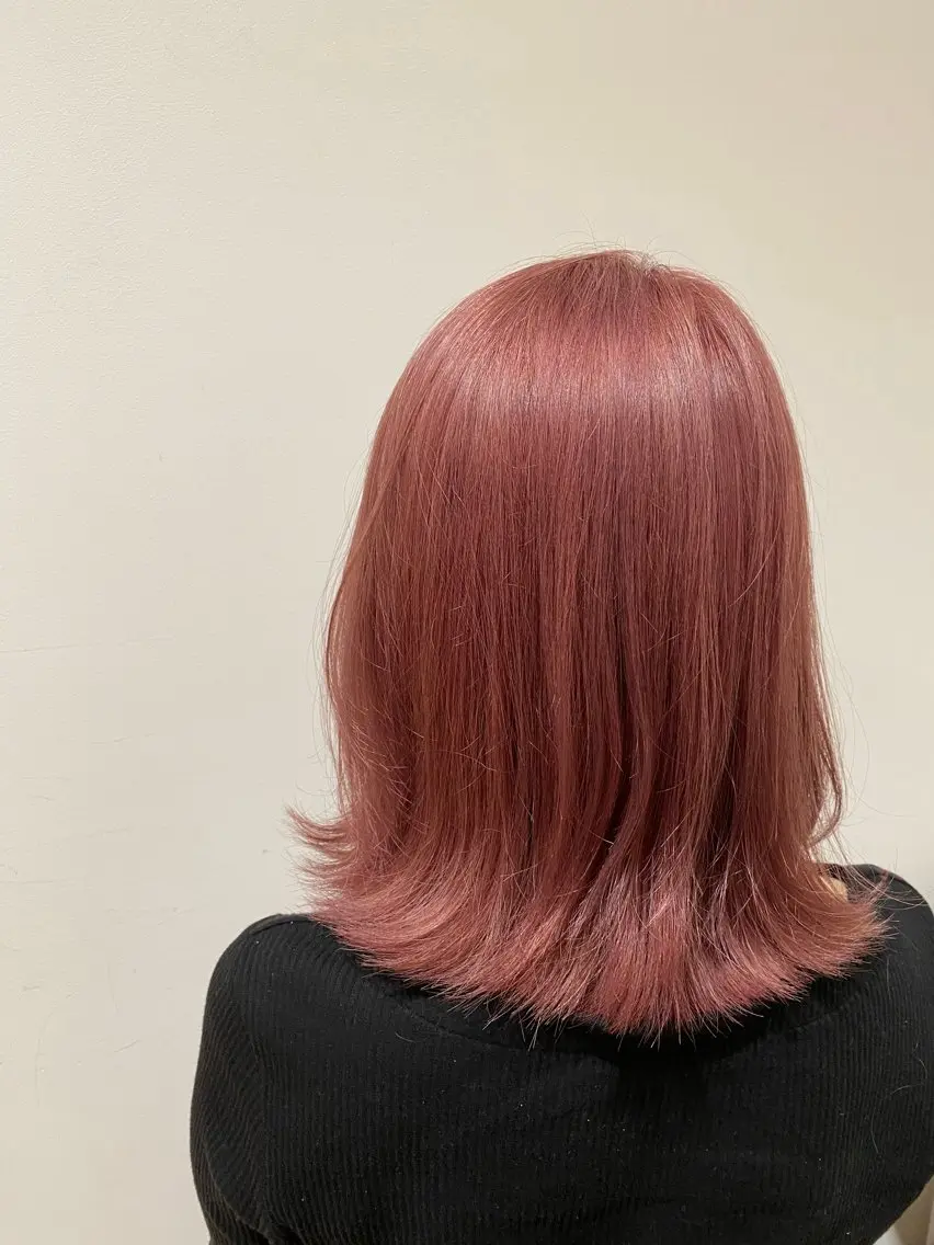 カラー 🦋NIA🦋 SALONECINQのヘアスタイル