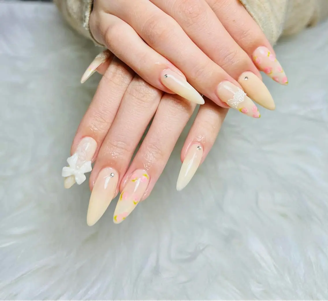 ネイル AURA NAIL🎀💅のネイルデザイン