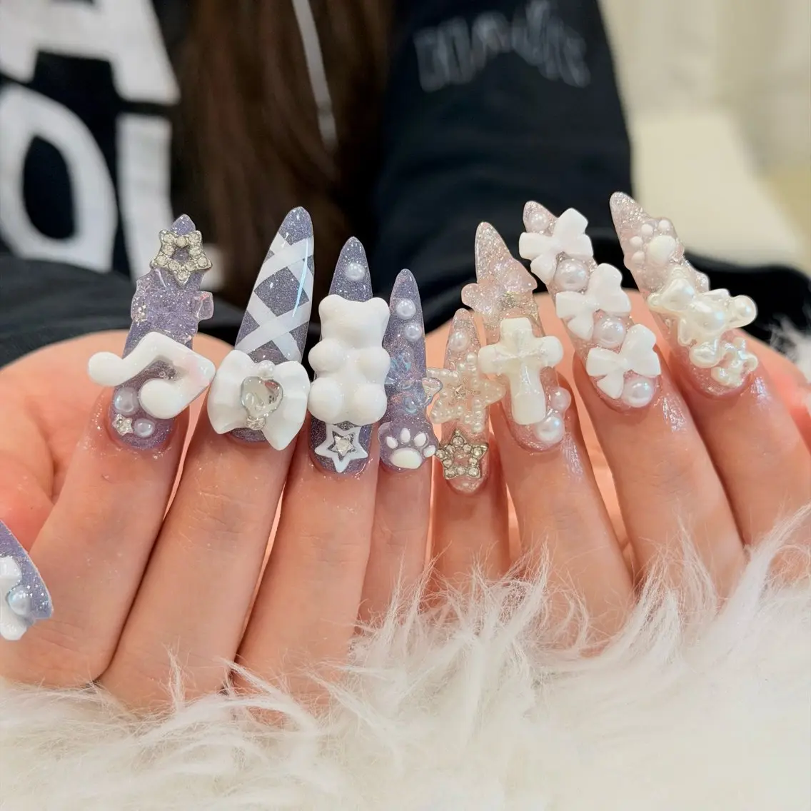 ネイル オーロラネイル チークネイル 長さ出し フラッシュネイル フットネイル ハンドネイル Luci Nailのネイルデザイン