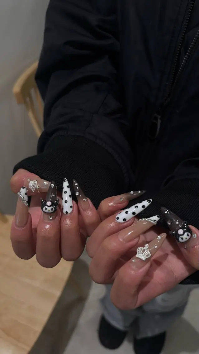 ネイル ハンドネイル 🐬Cxxu° Nail✝️のネイルデザイン