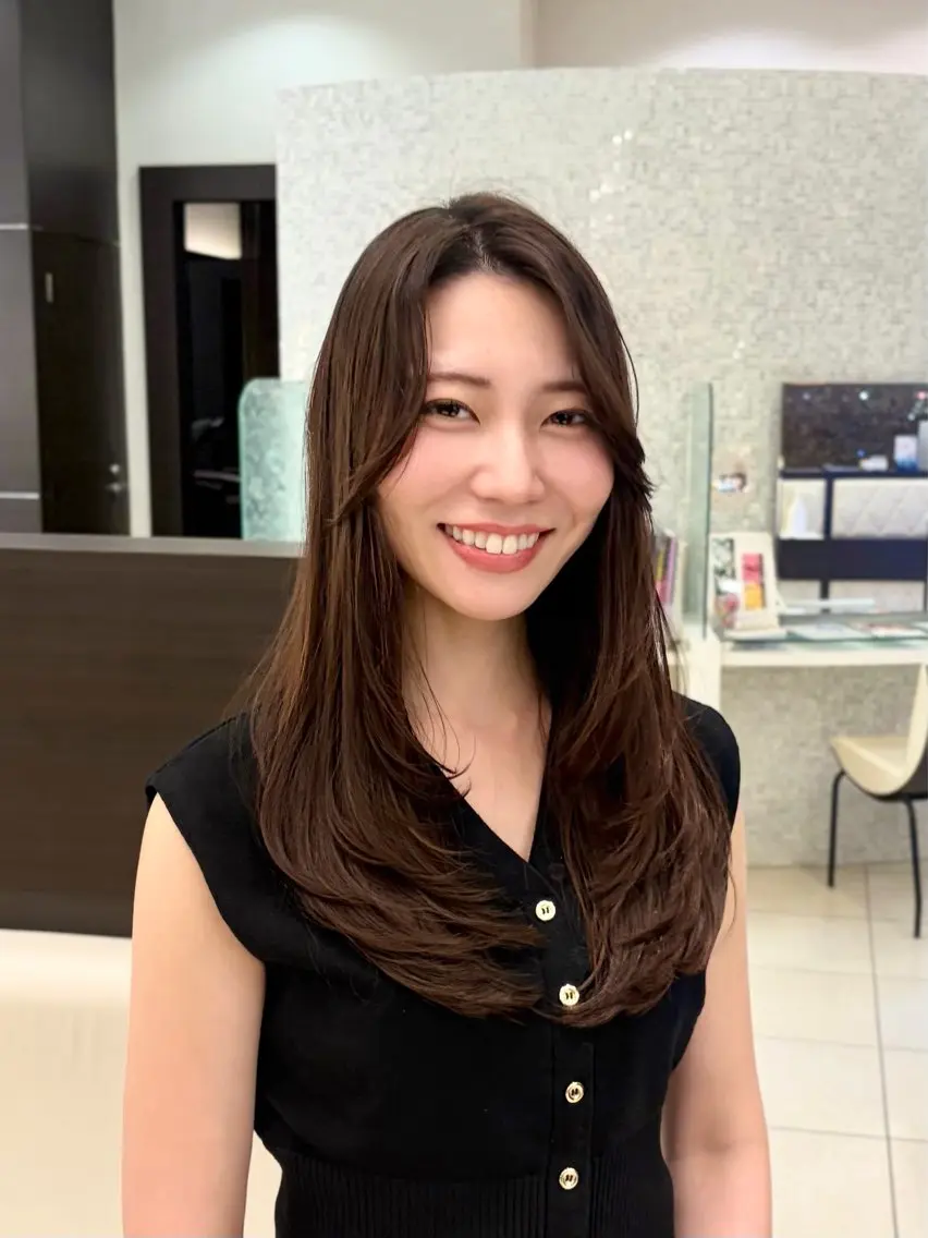 ロング レイヤーカット カット ヘアカラー トリートメント レイヤー/透明感 カラー🩶ikoiのヘアスタイル