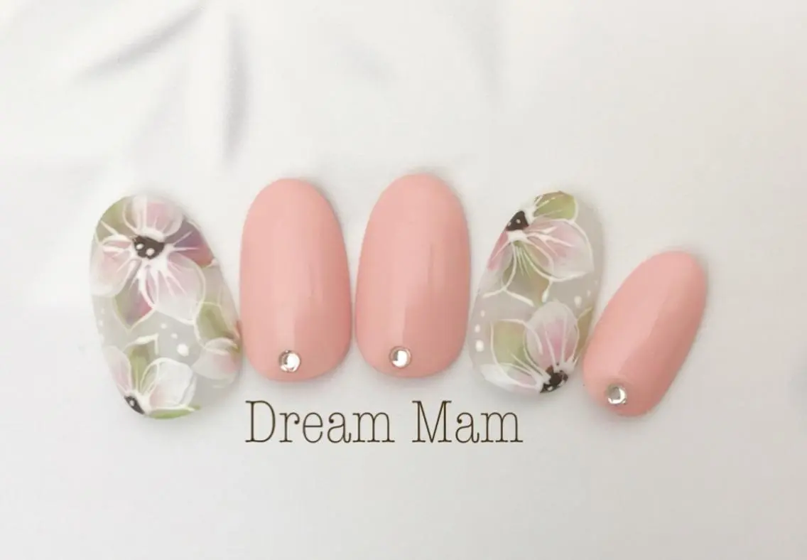 ミディアム ネイル フラワーネイル ハンドネイル Nail Salon Ｄream Mamのネイルデザイン