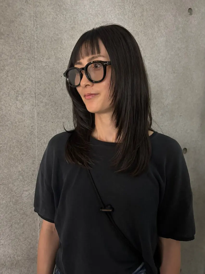 セミロング みぞぐち じゅりのヘアスタイル