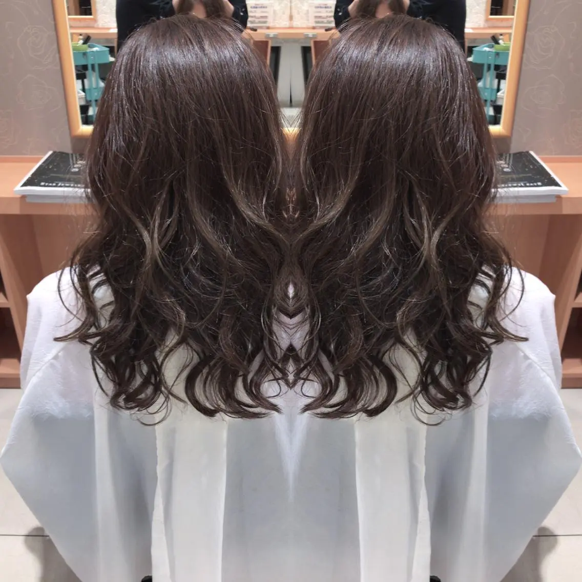 ロング カラー イルミナカラー レイヤーカット匠 イソザキノリユキのヘアスタイル
