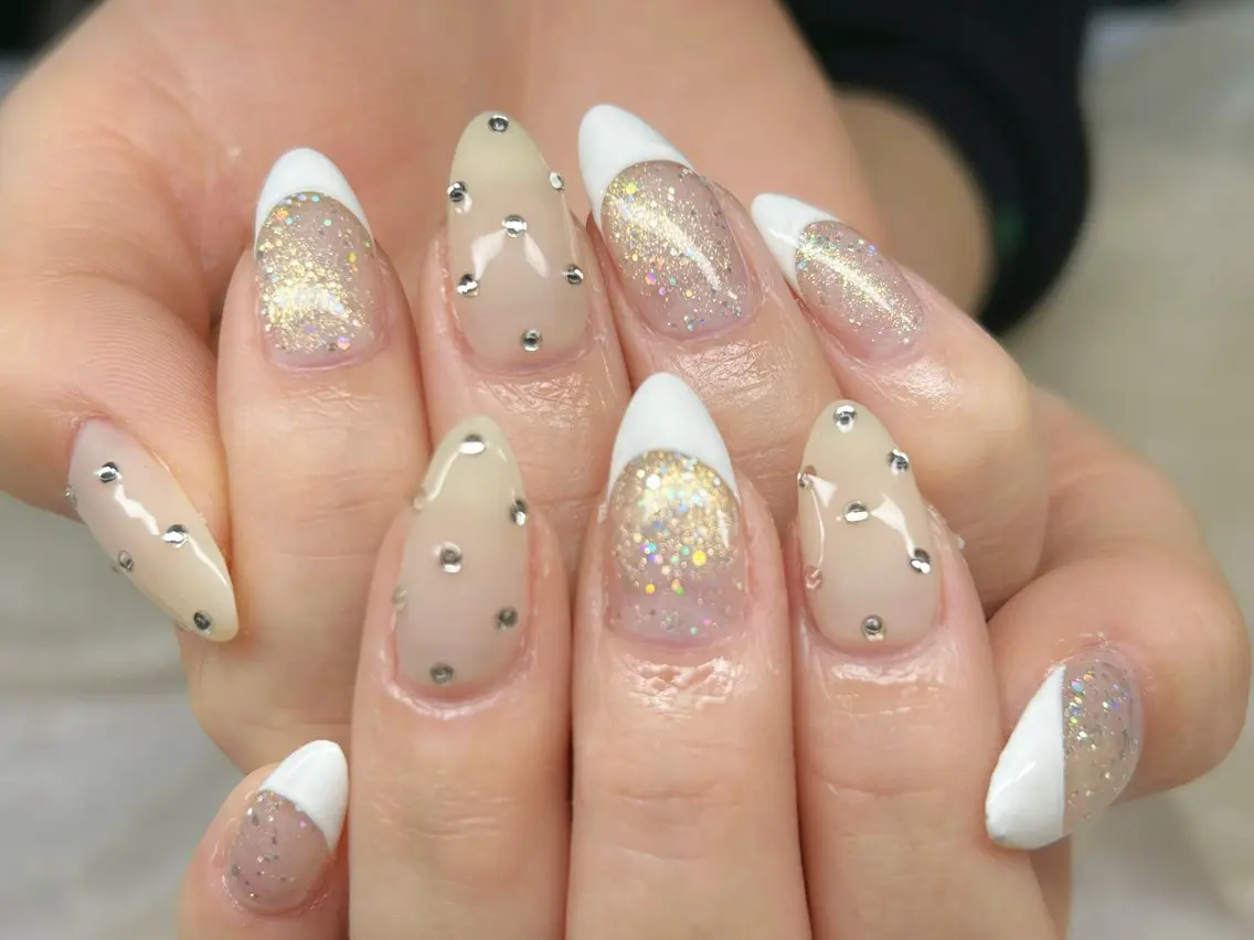 ネイル アートネイル チークネイル 成人式 入学式 長さ出し ハンドネイル Lino Nailのネイルデザイン