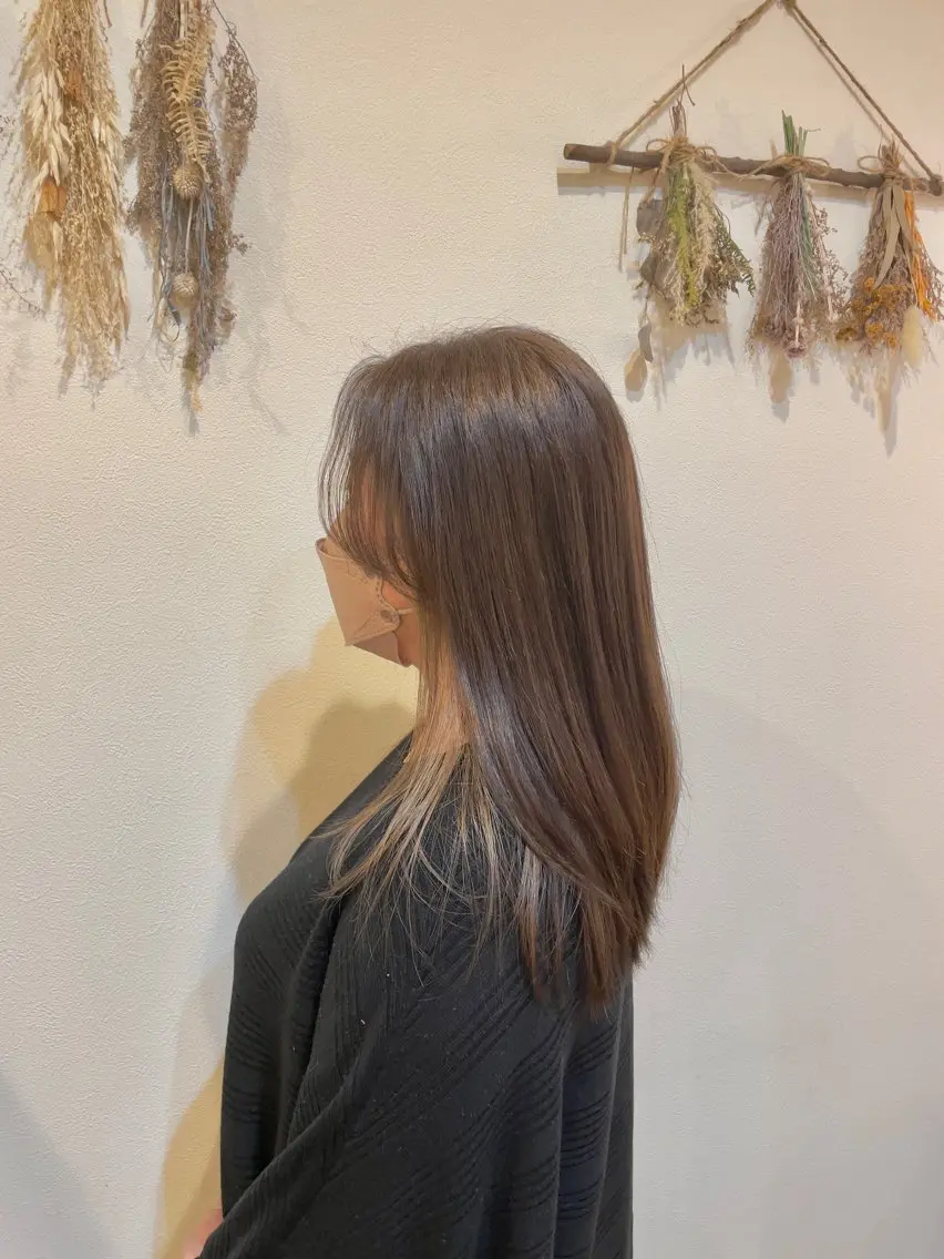 ロング カラー ベージュカラー ブラウンカラー インナーカラー 中村 樹菜のヘアスタイル