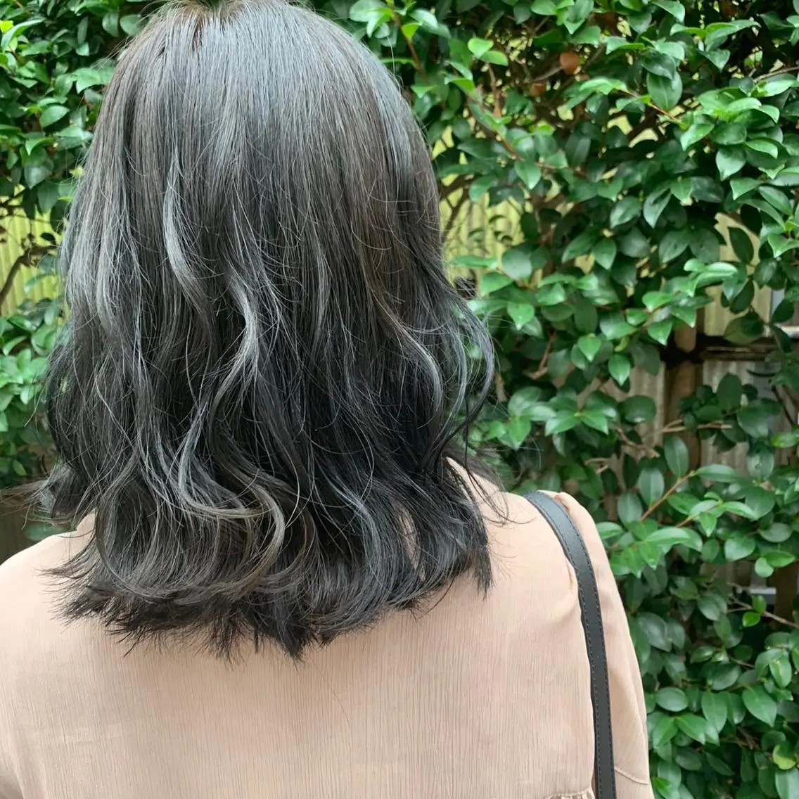 ミディアム カラー ベージュカラー オリーブベージュ 大田吏晃❤️‍🔥 美髪特化のヘアスタイル