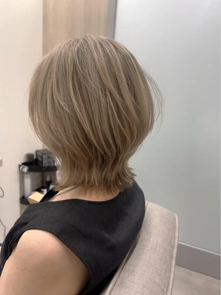 ショート カラー メンズ レイヤー ウルフ 弓木啓輔のヘアスタイル