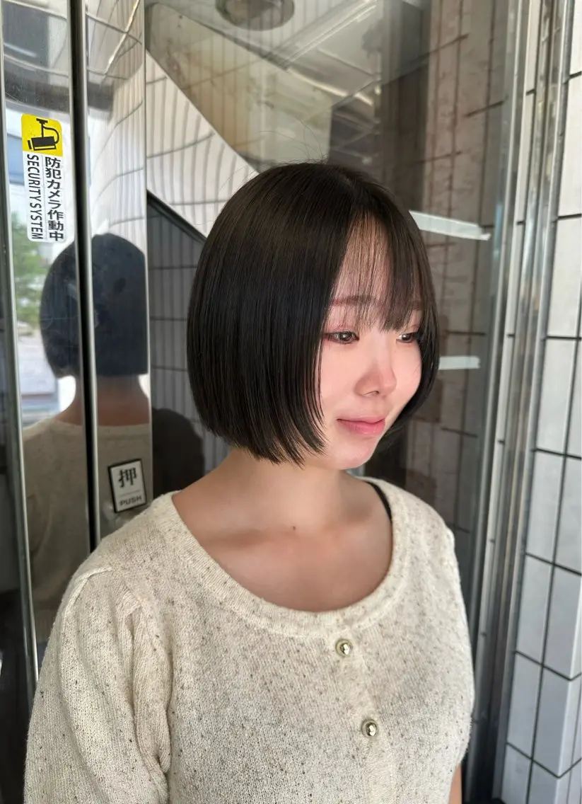 ショート カラー ボブ 顔周りカット レイヤーカット カット ヘアカラー miyu ♡のヘアスタイル