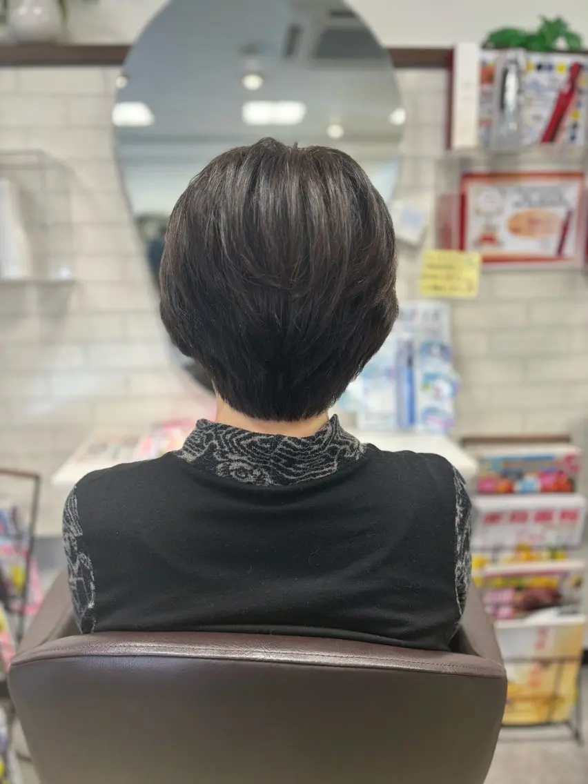 💙リタッチ白髪染め+トリートメント付き💙明るい白髪染めも可能です!※3回目まで使用可能の写真