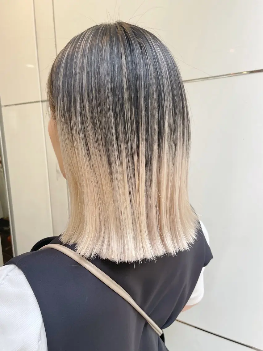 ミディアム ハイライト ヘアカラー トリートメント 山本 雅由のヘアスタイル