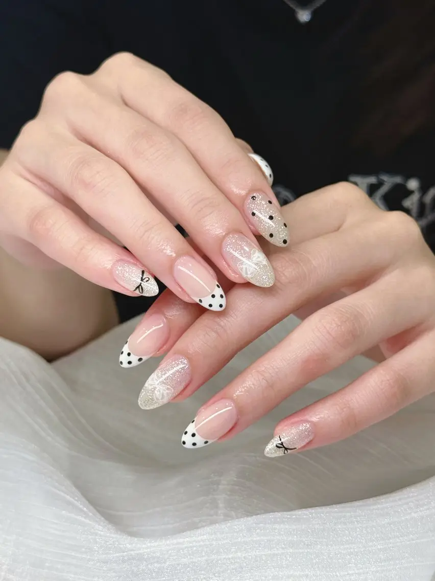 ネイル オーロラネイル ブルー チークネイル フットネイル フレンチネイル ハンドネイル HANA NAIL ROOMのネイルデザイン