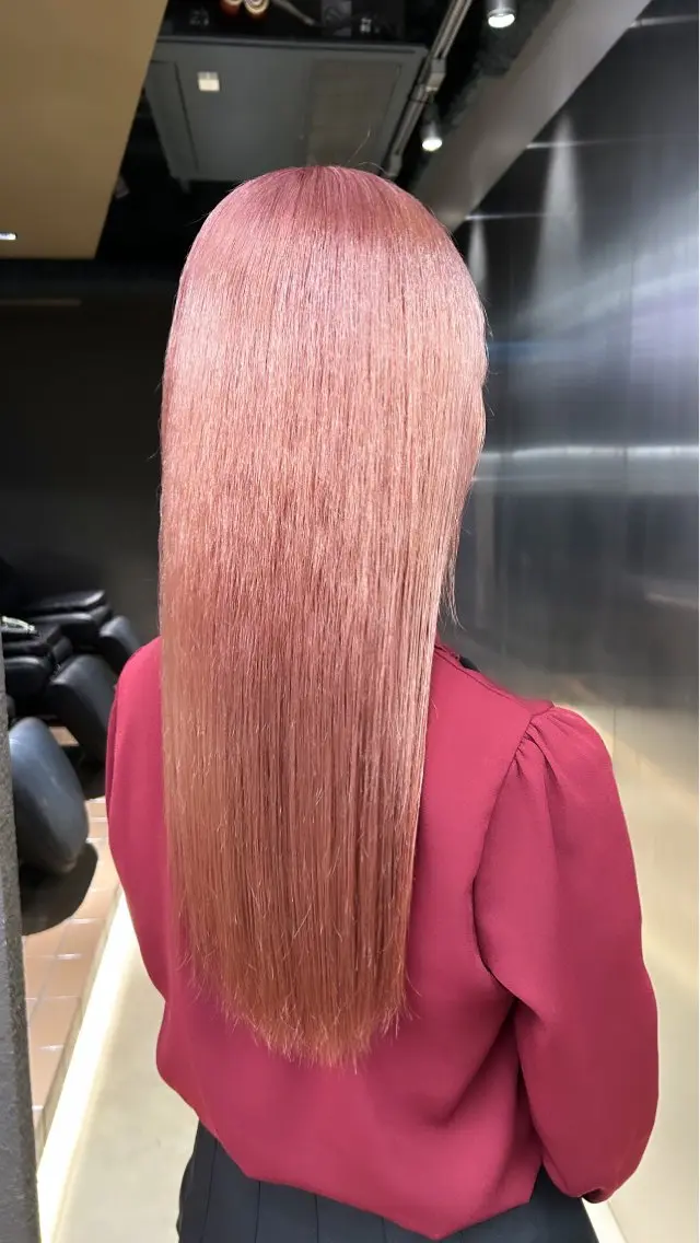 カラー ブリーチ PELE Nagomiのヘアスタイル