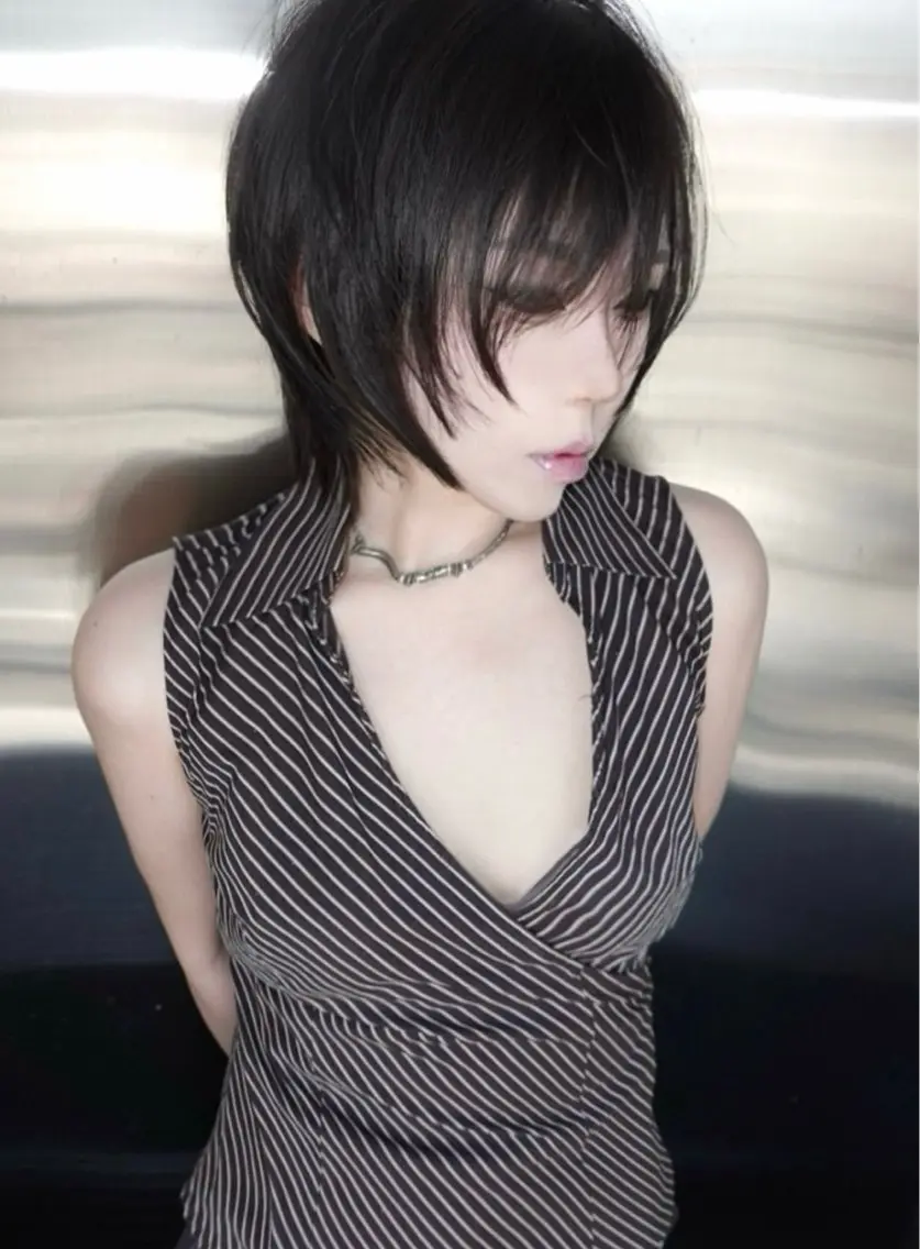 ショート ハッシュカット/レイ ヤーカットArataのヘアスタイル