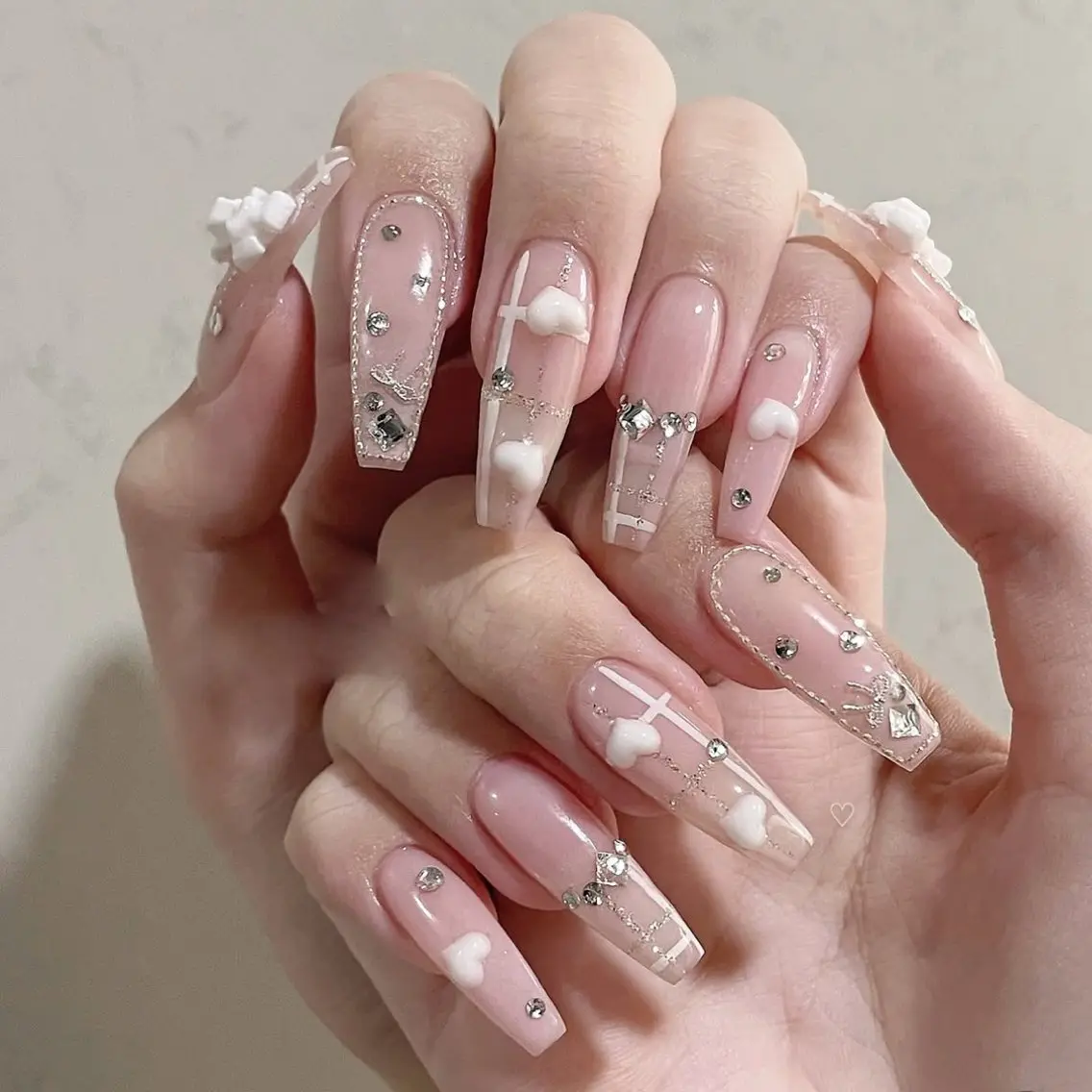 ネイル アートネイル ボルドー フレンチネイル ジェルネイル 氷ネイル・うるうるネイル ハンドネイル Julie NailSalonのネイルデザイン