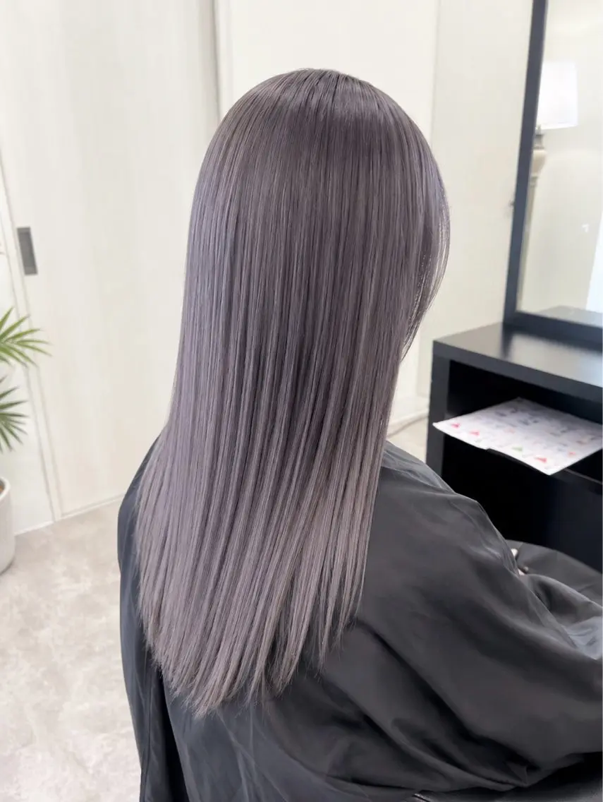 ロング カラー グレージュ ヘアカラー C'LD Hair トモヤのヘアスタイル