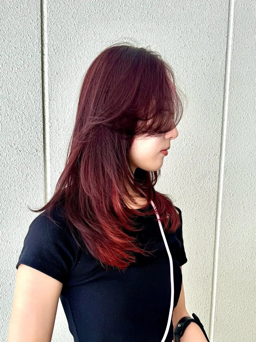 セミロング カラー レッドカラー レイヤーカット カット トリートメント ハイトーン/レイヤー /ウルフ⭐️永田⭐️のヘアスタイル