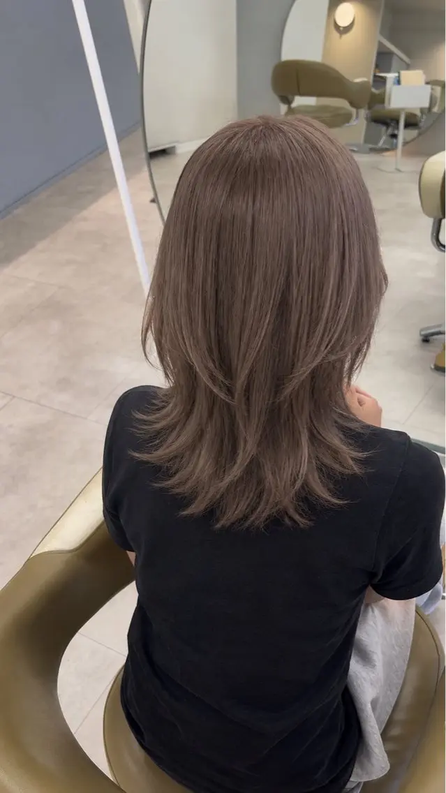 セミロング ウルフカット カット 小野 美咲のヘアスタイル
