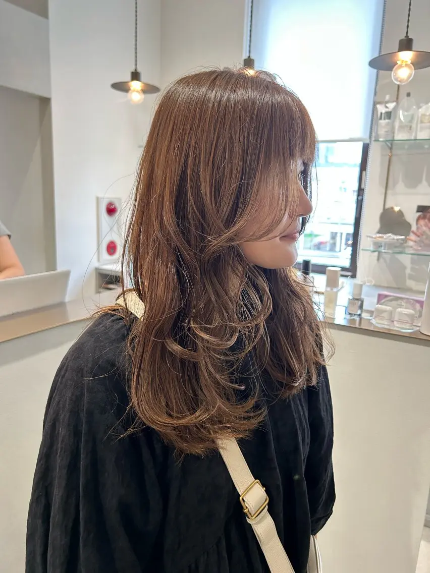 セミロング カラー ベージュカラー ブリーチ 透明感カラー ブリーチなしカラー カット ヘアカラー オリーブベージュ/ ブリーチなし透明感のヘアスタイル