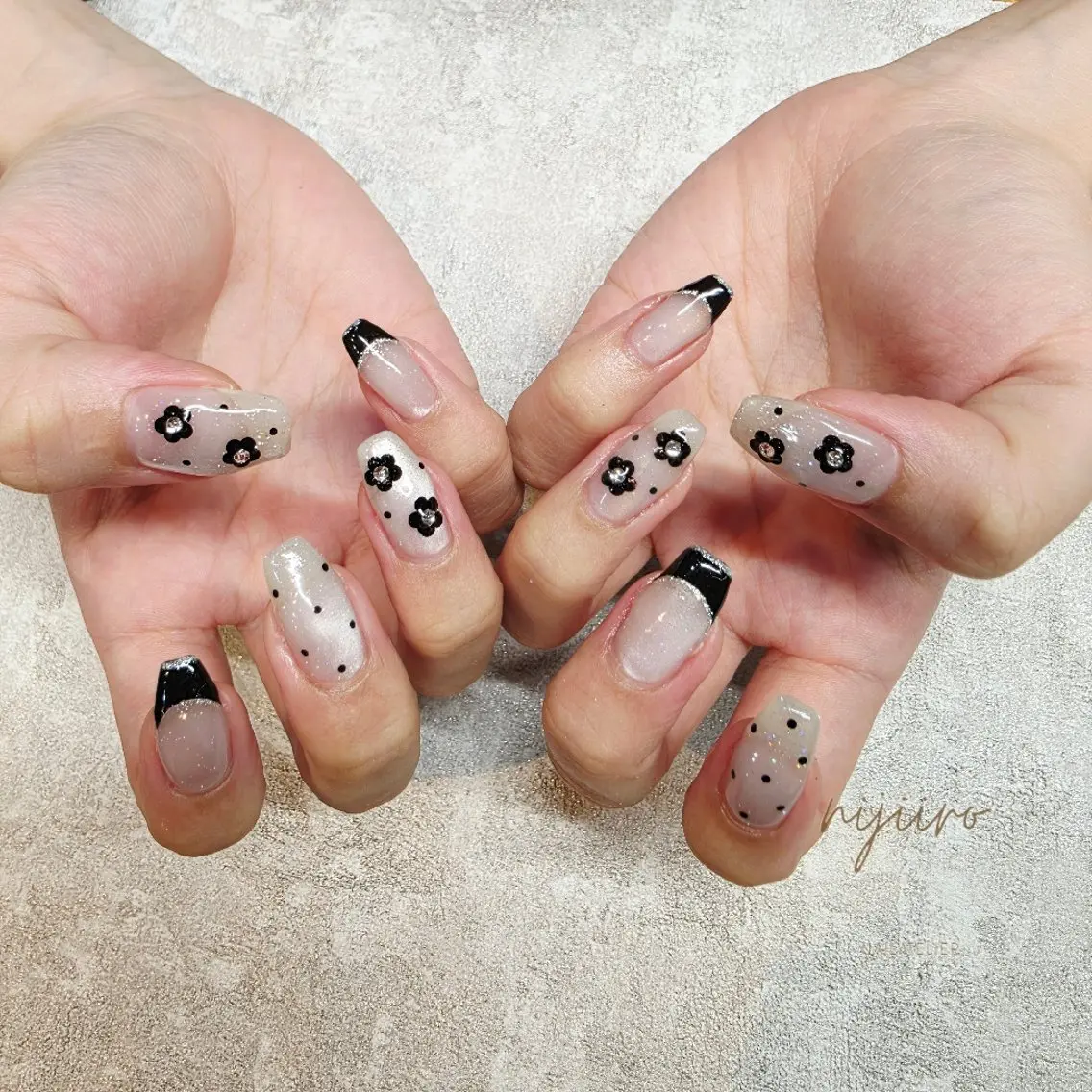 ネイル ハンドネイル nijiiro🌈 サトウのネイルデザイン