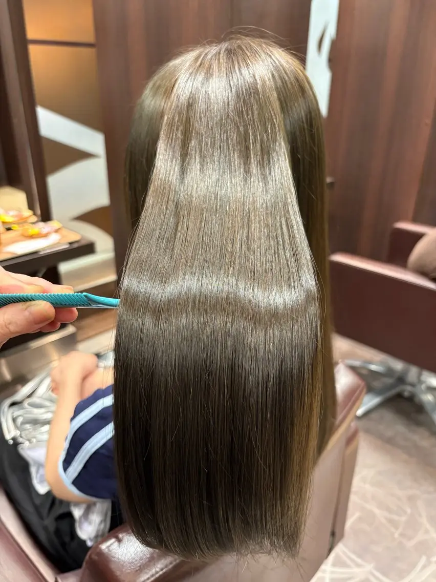 セミロング カラー 小池 穂果/ 府中のヘアスタイル