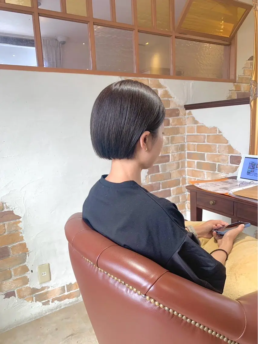 ショート 安中 莉椰のヘアスタイル