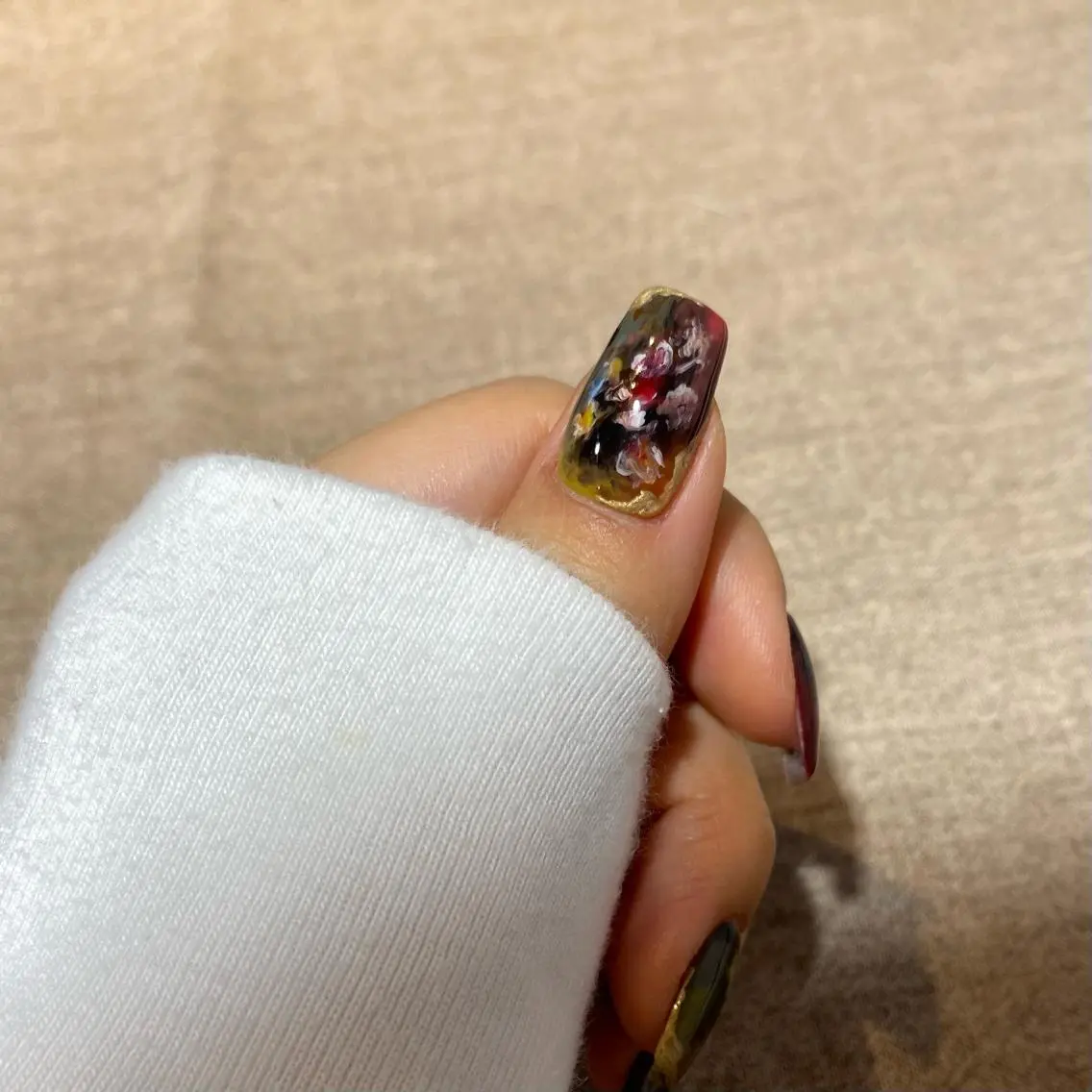 ネイル 岩本 杏のネイルデザイン