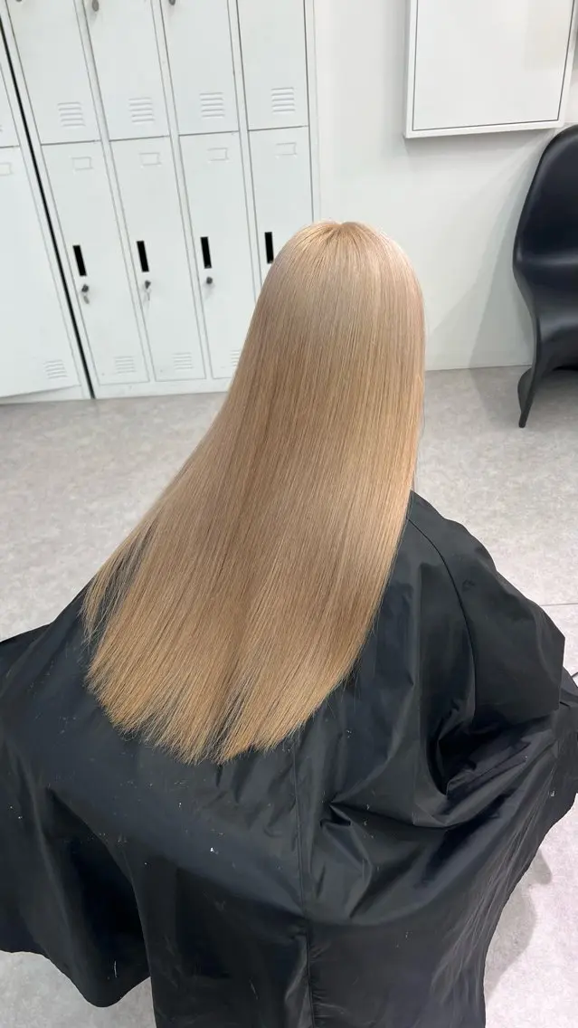 ロング カラー 黒髪 ブリーチ ブロンド ケアブリーチ ハイトーンカラー ヘアカラー 渋谷ハイトーン/ エクステ/さきののヘアスタイル