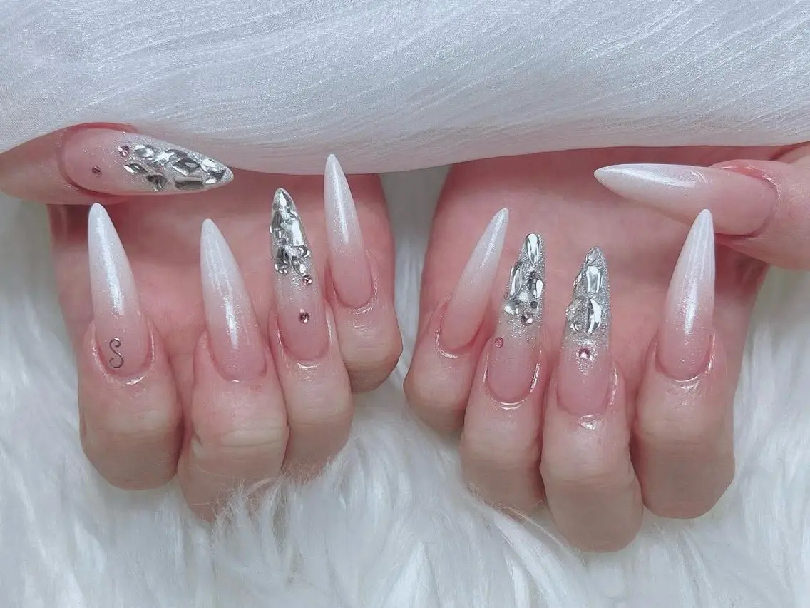 ネイル フットネイル フレンチネイル グラデーション 韓国ネイル マグネットネイル ハンドネイル Hara Nail 【持ち込みOK】のネイルデザイン