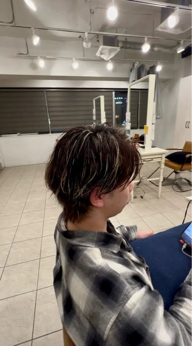 カラー パーマ メンズ メンズカットグラデー ションカラー/ケイゴのヘアスタイル
