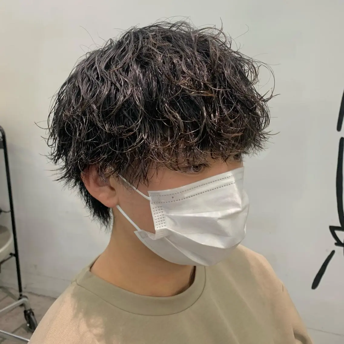 ショート パーマ メンズ マッシュ 波巻きパーマ ショートヘア カット パーマ メンズ特化美容師/ 藤戸 椋のヘアスタイル