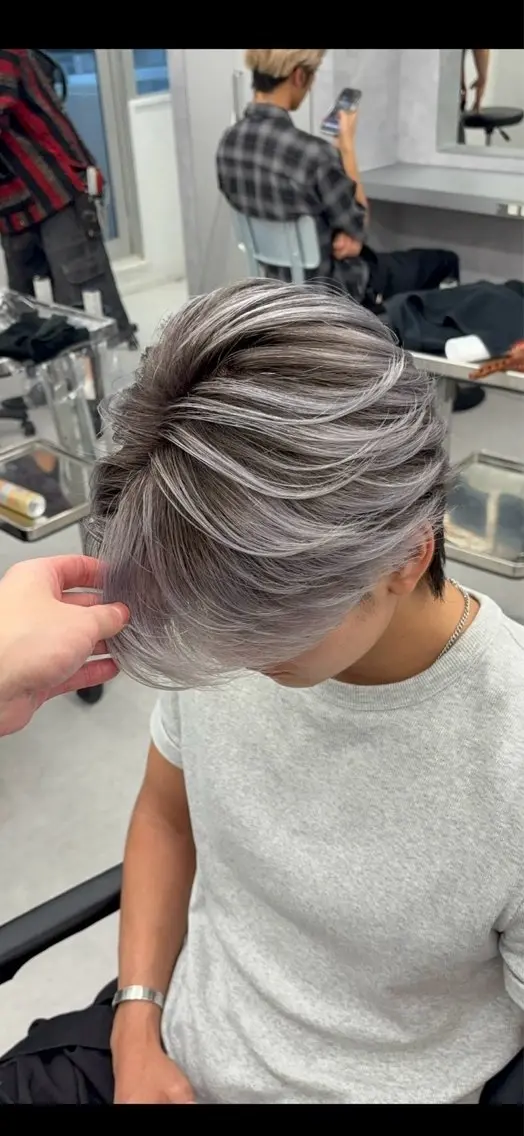 カラー ［メンズ特化］渋谷 omg/山田 空のヘアスタイル