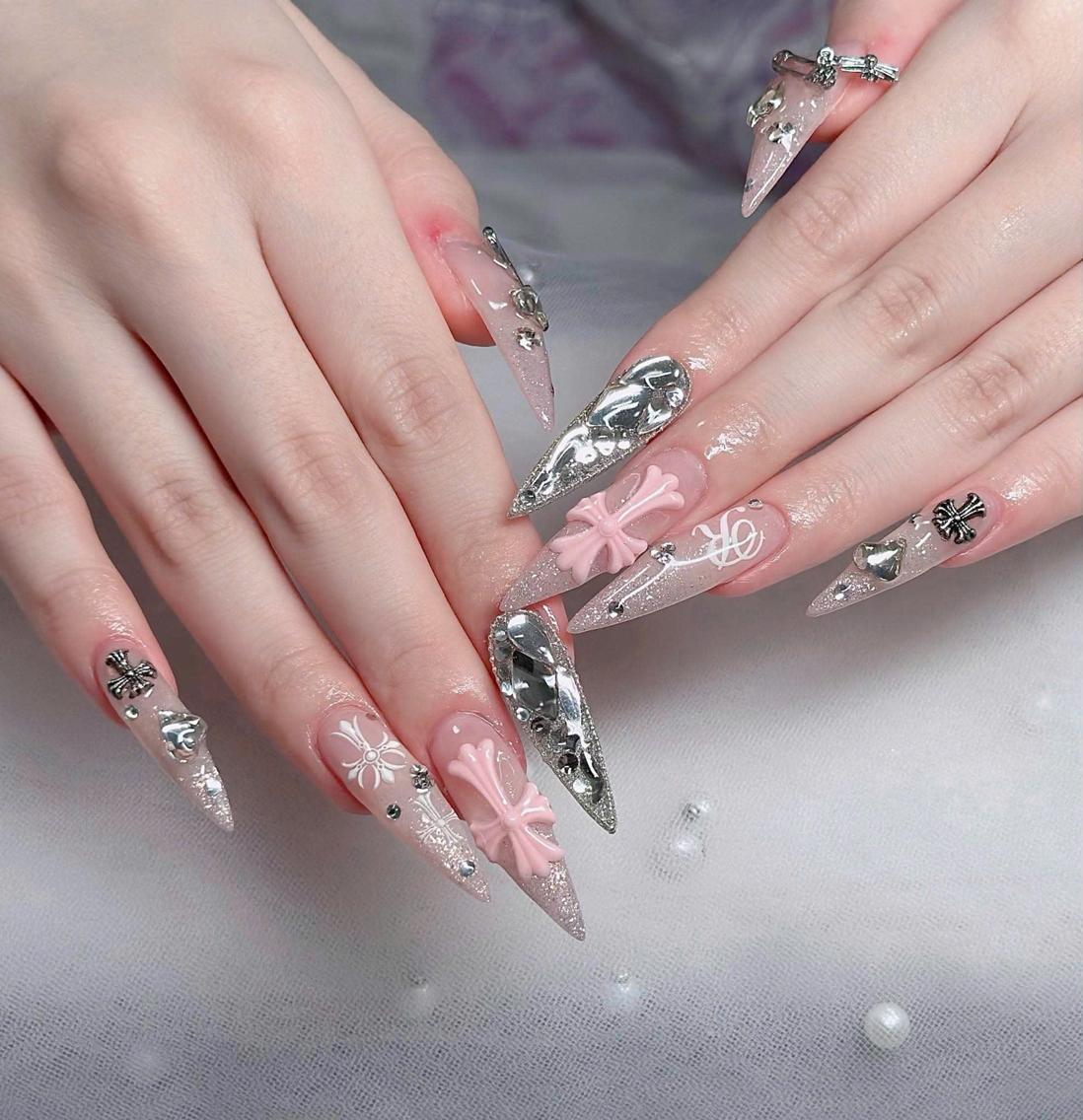 ネイル フレンチネイル ジェルネイル ハロウィン 韓国ネイル マグネットネイル ハンドネイル H.baby Nail Salonのネイルデザイン