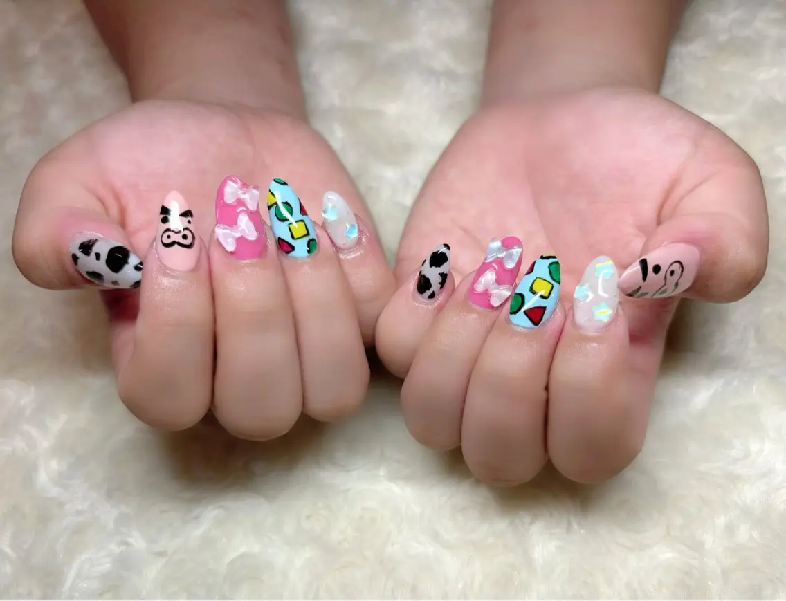 ネイル e.b.mimi Wakanaのネイルデザイン