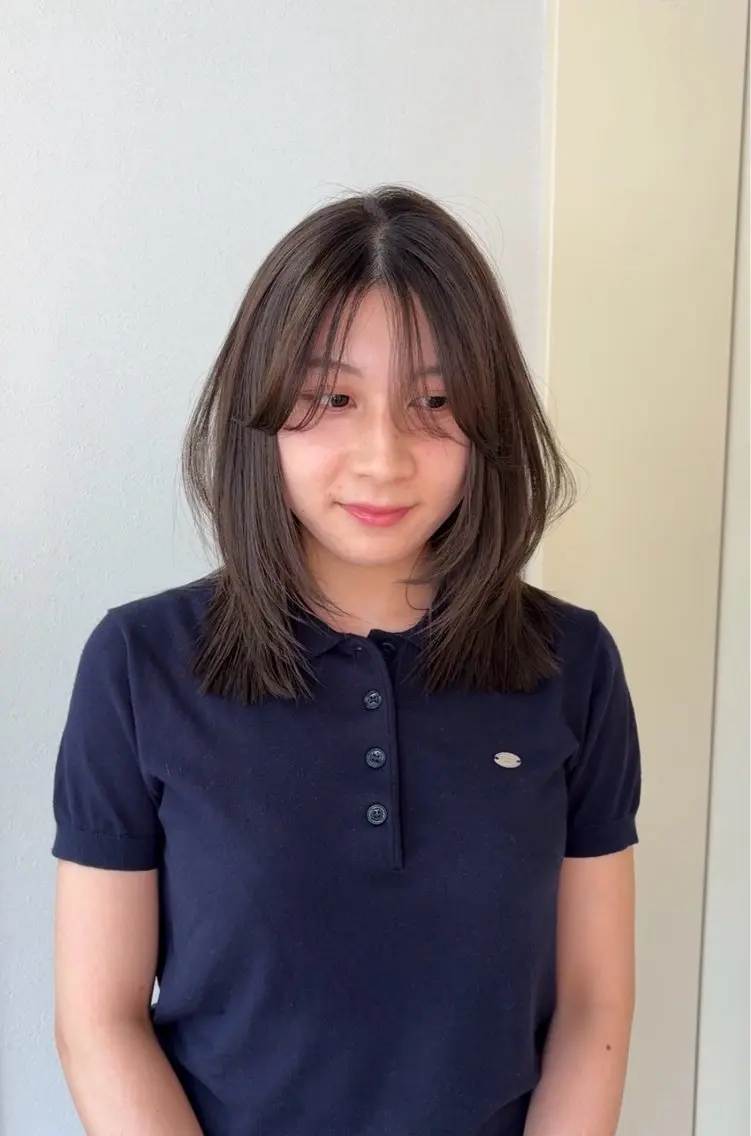ミディアム カット ヘアカラー トリートメント ブリーチなし透明感 🪄aoi🤎のヘアスタイル